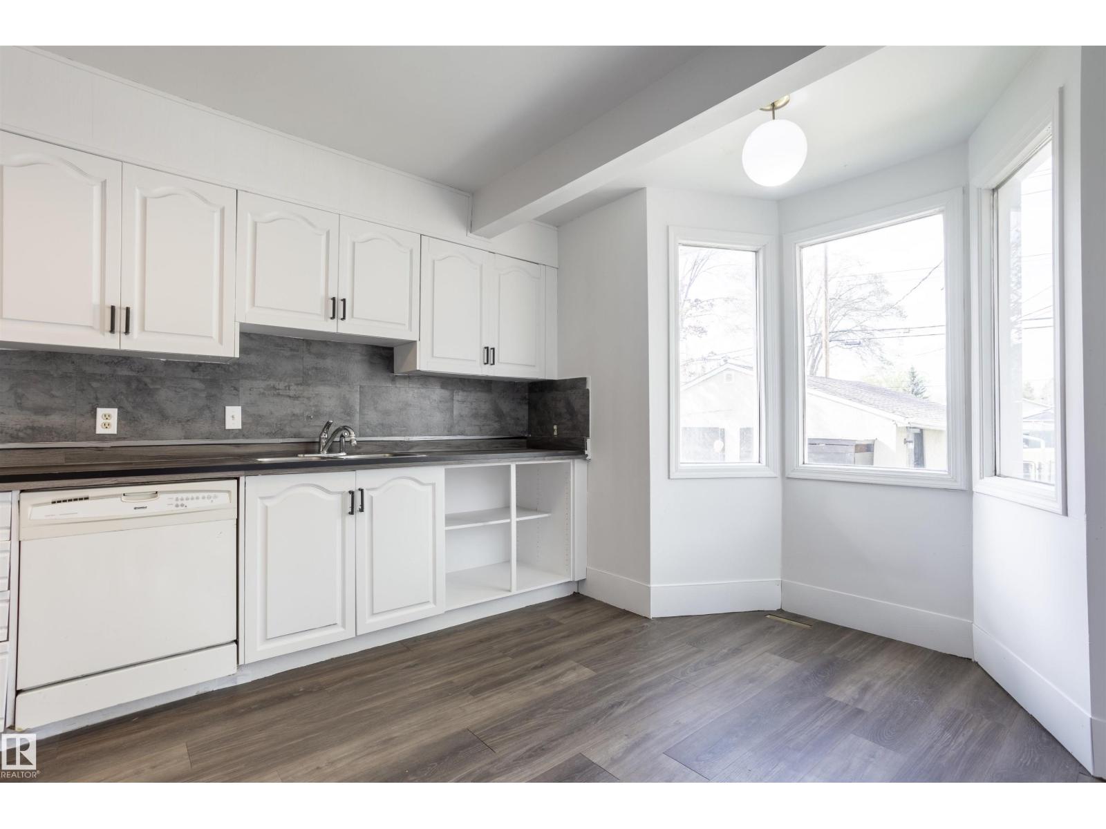 13716 115 Av Nw, Edmonton, Alberta  T5M 3B3 - Photo 3 - E4510106
