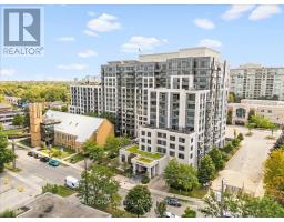 602 - 35 SARANAC BOULEVARD, Toronto, Ontario