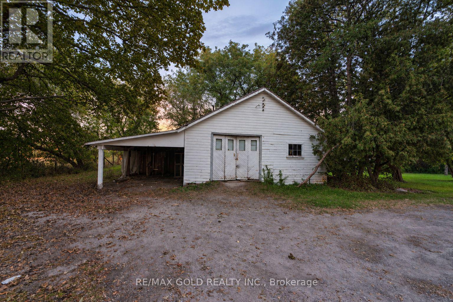 15208 Airport Road, Caledon, Ontario L7C 2W7 - Photo 19 - W13821846