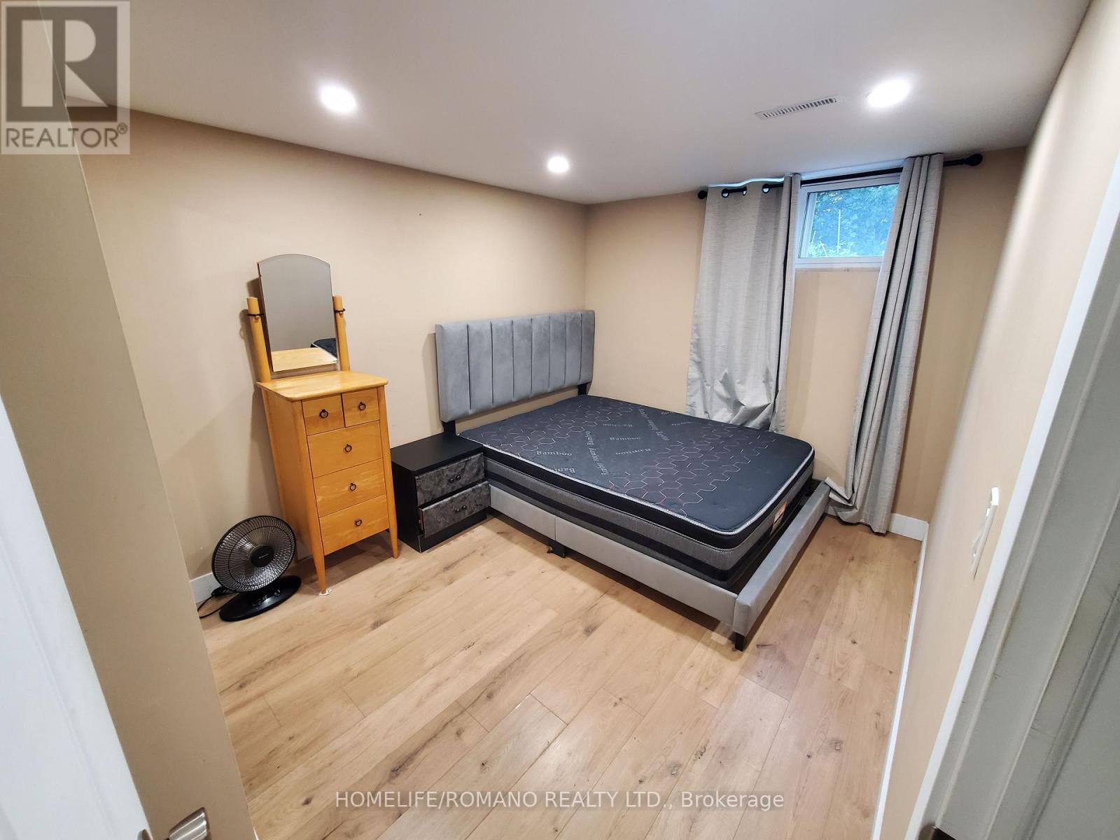 1 - 6 Earldown Drive, Toronto, Ontario M9R 2L3 - Photo 5 - W13785632