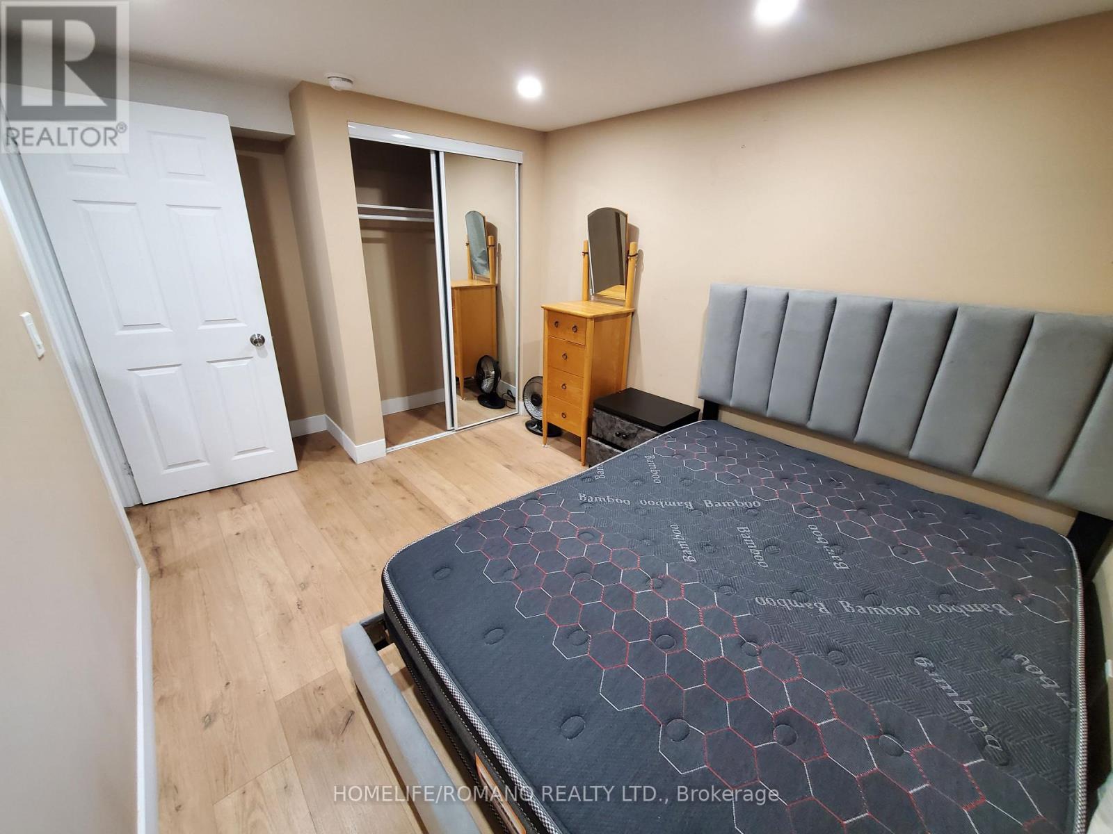 1 - 6 Earldown Drive, Toronto, Ontario M9R 2L3 - Photo 4 - W13785632