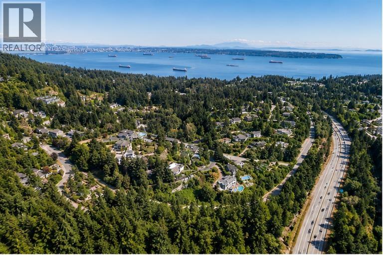 4783 WESTWOOD PLACE, West Vancouver, British Columbia