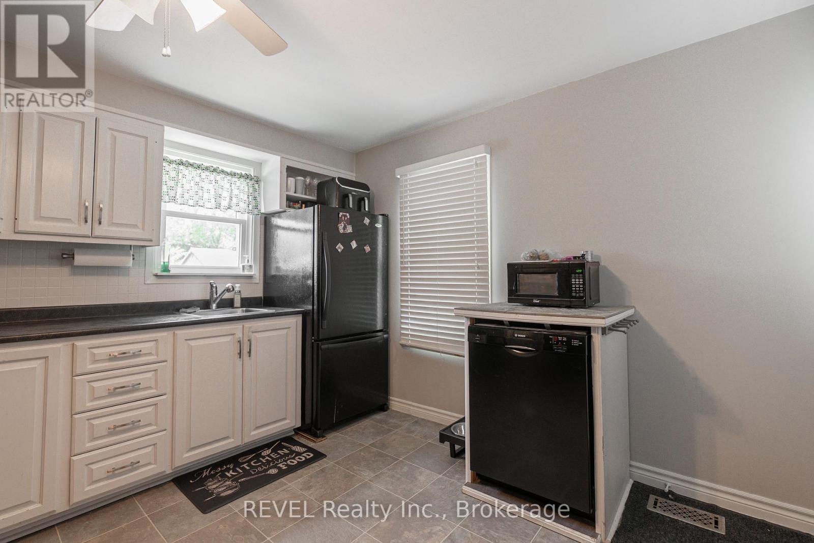 650 Deere Street, Welland, Ontario  L3B 2L8 - Photo 18 - X13821864