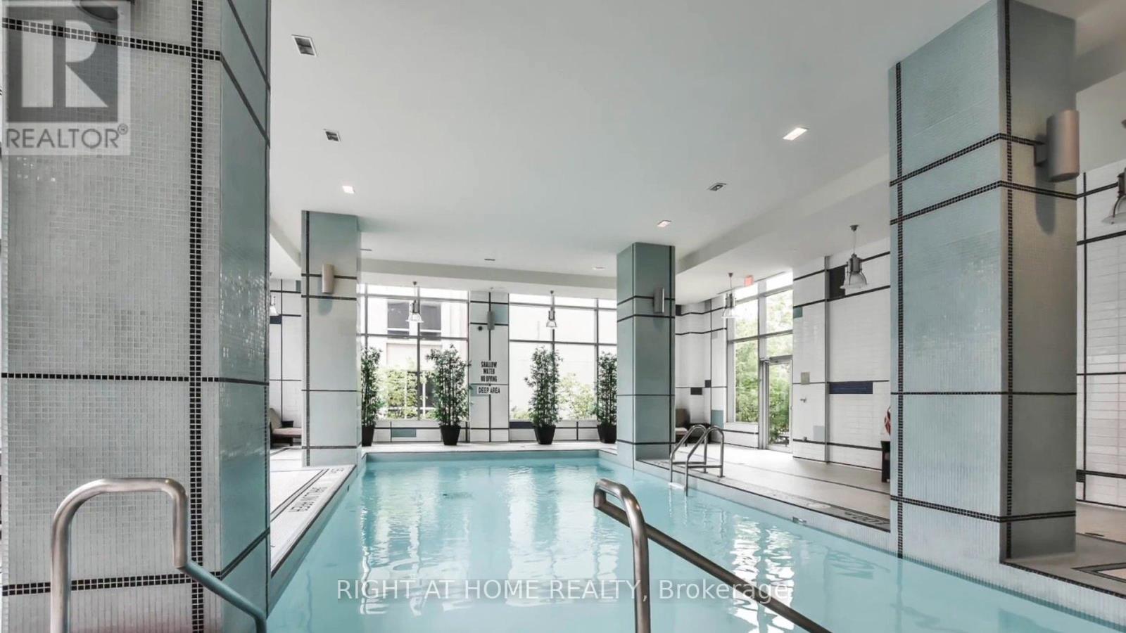 1515 - 17 Anndale Drive, Toronto, Ontario  M5G 2W7 - Photo 6 - C13821854