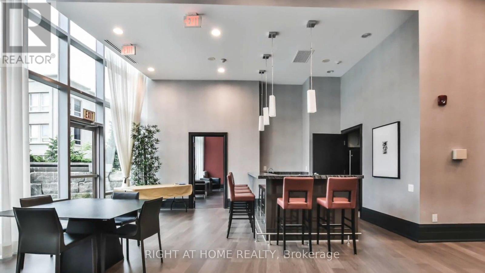 1515 - 17 Anndale Drive, Toronto, Ontario  M5G 2W7 - Photo 7 - C13821854