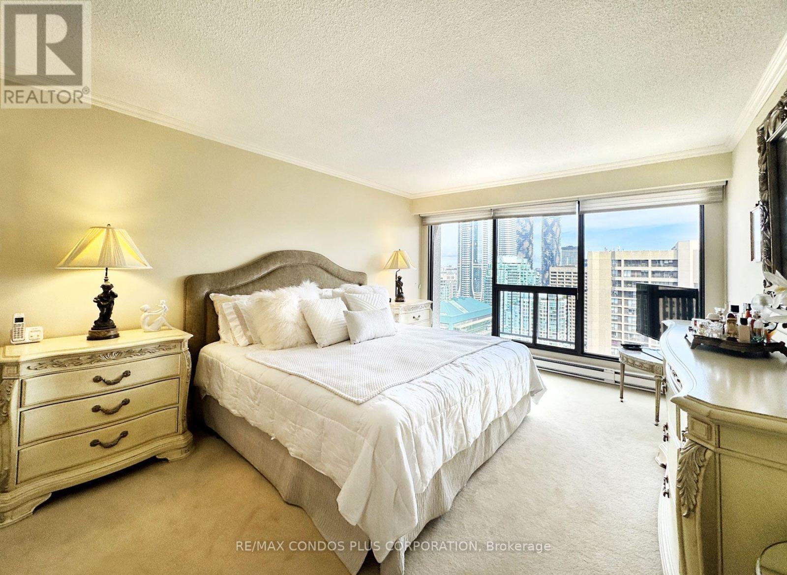 3615 - 55 Harbour Square, Toronto, Ontario  M5J 2L1 - Photo 15 - C13821874