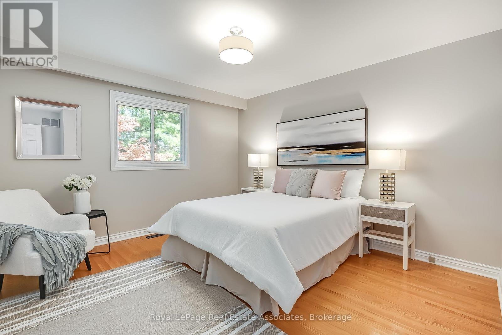2553 Annelyn Court, Mississauga, Ontario  L5C 2Z7 - Photo 24 - W13821878