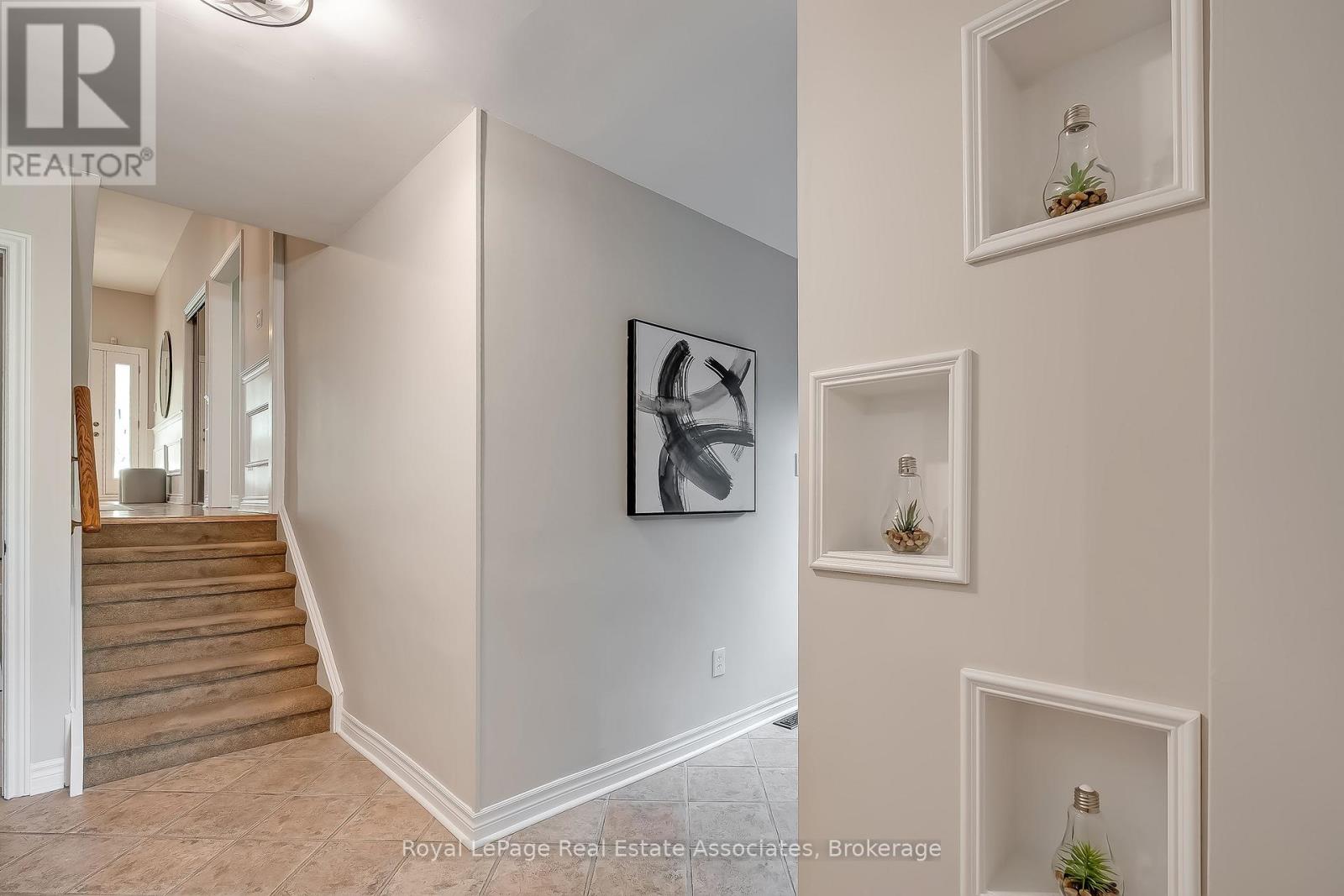 2553 Annelyn Court, Mississauga, Ontario  L5C 2Z7 - Photo 27 - W13821878