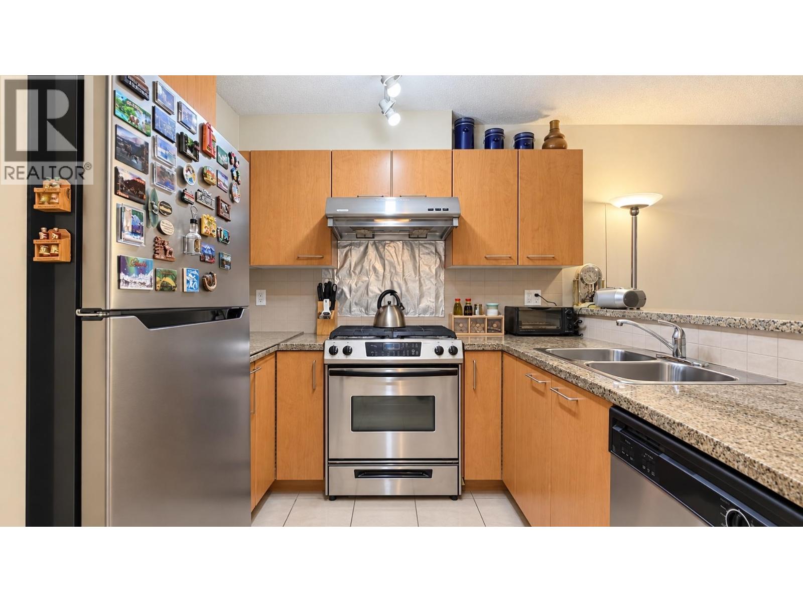 203 9200 Ferndale Road, Richmond, British Columbia  V6Y 4L2 - Photo 10 - R3169087