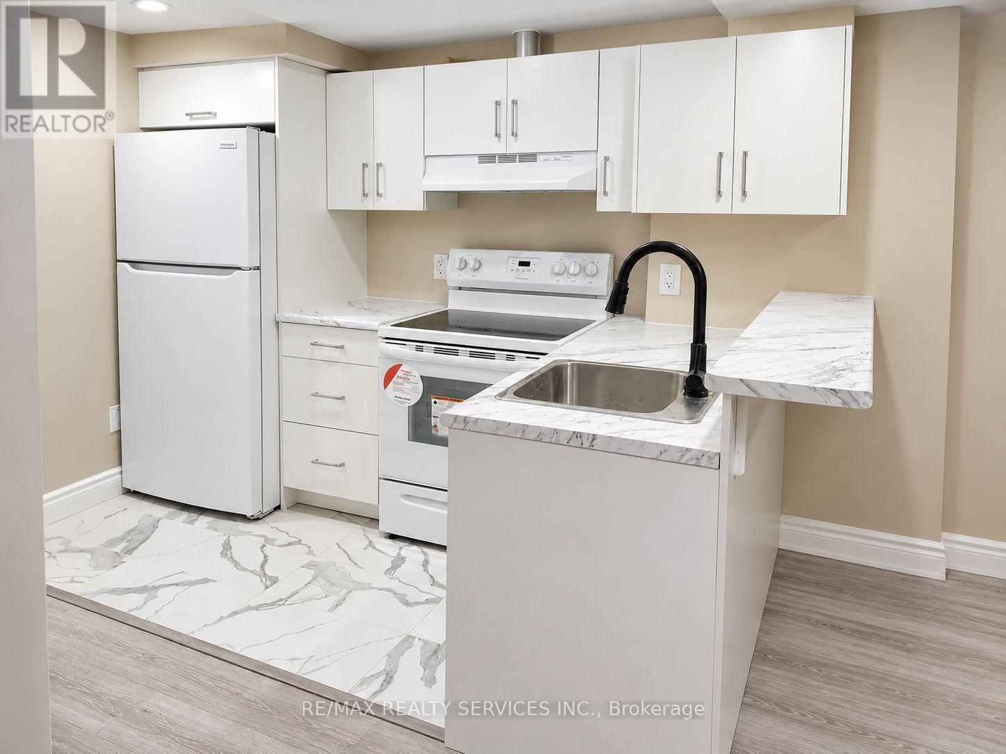 39 Cadillac Crescent, Brampton, Ontario  L7A 3B3 - Photo 27 - W13741210