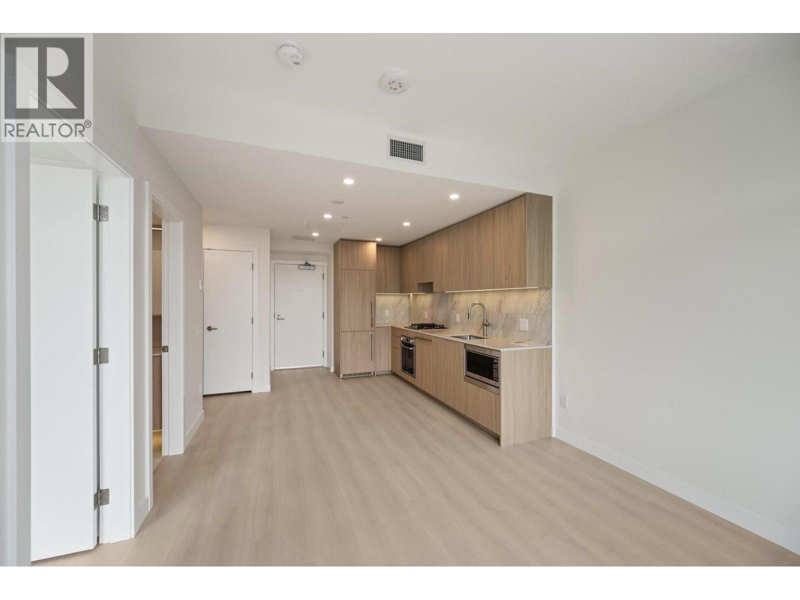 2xxx 626 Claremont Street, Coquitlam, British Columbia  V3J 0T1 - Photo 5 - R3169118