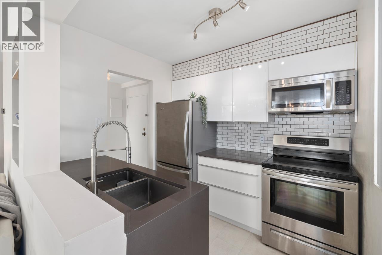 1737 Duchess Avenue, West Vancouver, British Columbia  V7V 1P8 - Photo 11 - R3169123