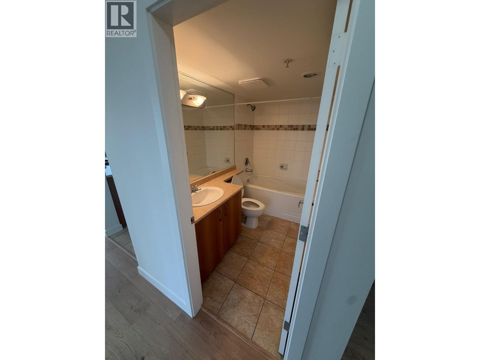 1603 235 Guildford Way, Port Moody, British Columbia  V3H 5L8 - Photo 11 - R3169124
