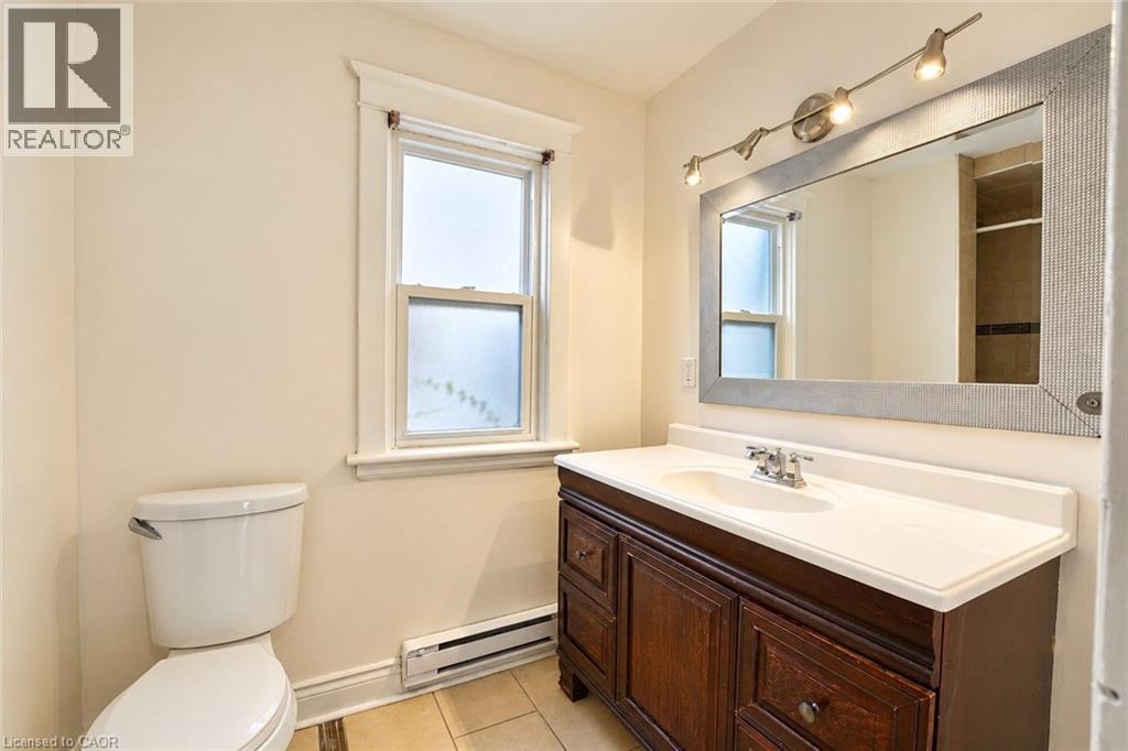230 Duke Street, Hamilton, Ontario  L8P 1Y3 - Photo 11 - 40866045
