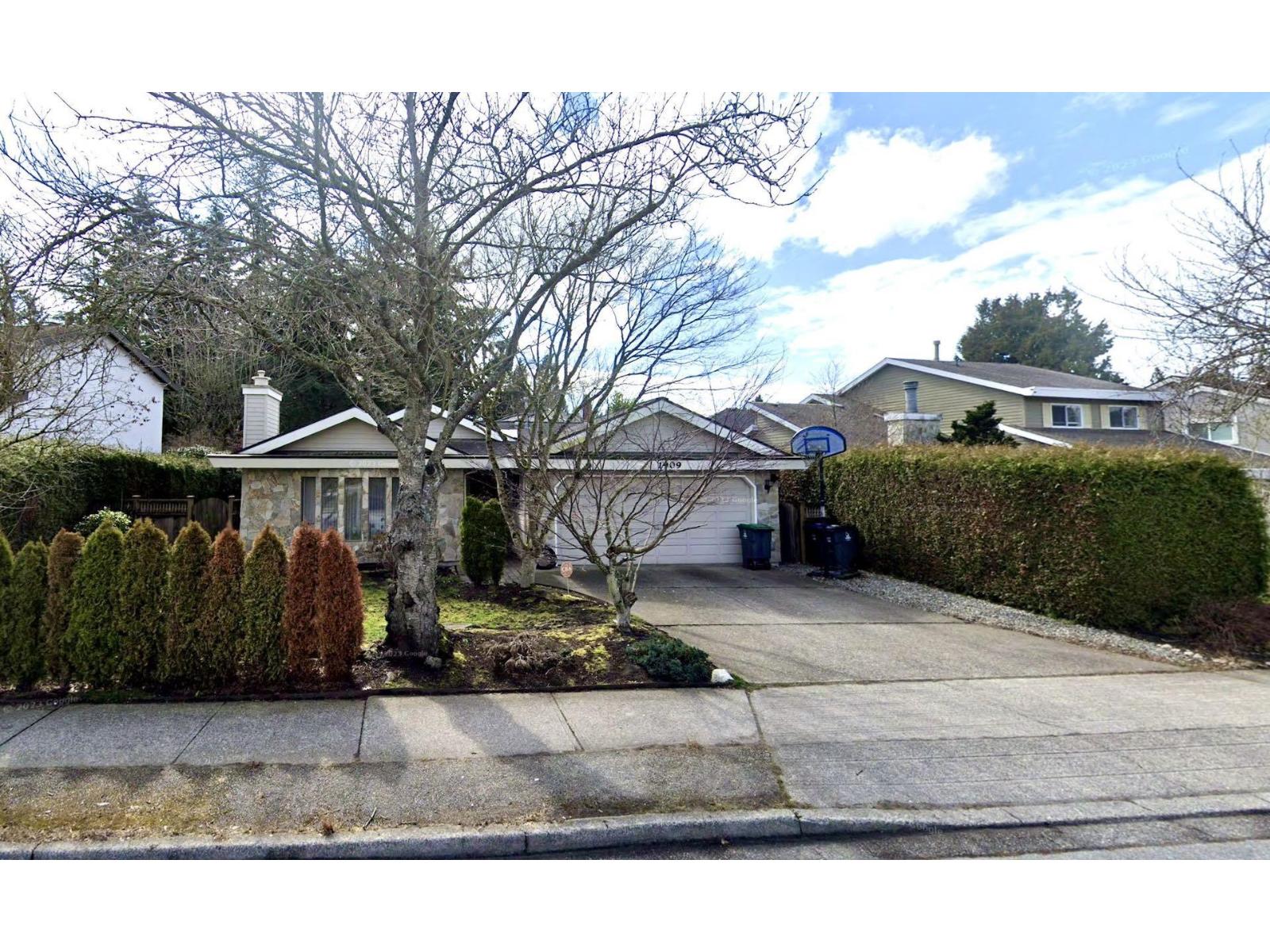 1909 E Southmere Crescent, Surrey, British Columbia  V4A 6Z1 - Photo 1 - R3159858