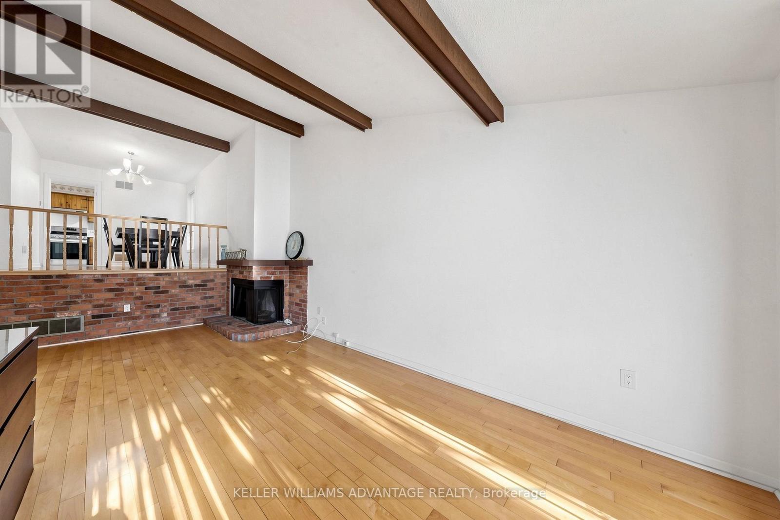 58 Ambercroft Boulevard, Toronto, Ontario  M1W 3B9 - Photo 4 - E13821896