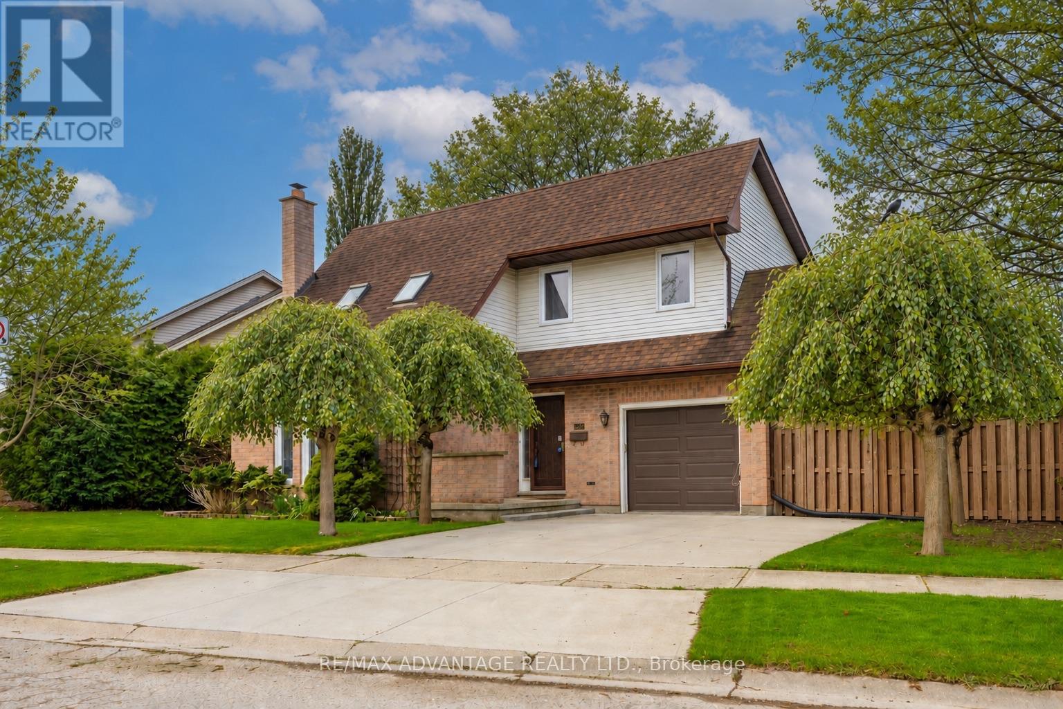 122 Barrydale Crescent, London North, Ontario  N6G 2X6 - Photo 2 - X13071088