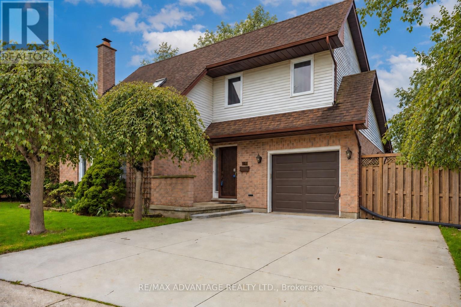 122 Barrydale Crescent, London North, Ontario  N6G 2X6 - Photo 3 - X13071088