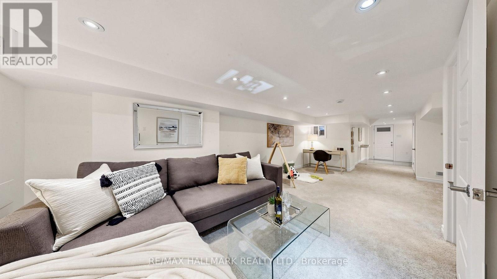 82 Caroline Avenue, Toronto, Ontario  M4M 2X7 - Photo 22 - E13821934