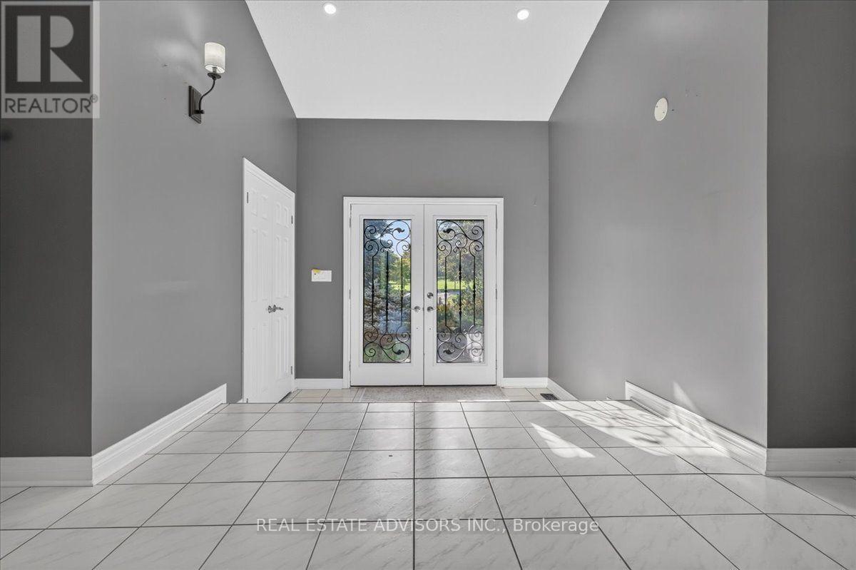 19 Mcconachie Crescent, Caledon, Ontario  L7K 0B9 - Photo 7 - W13821904