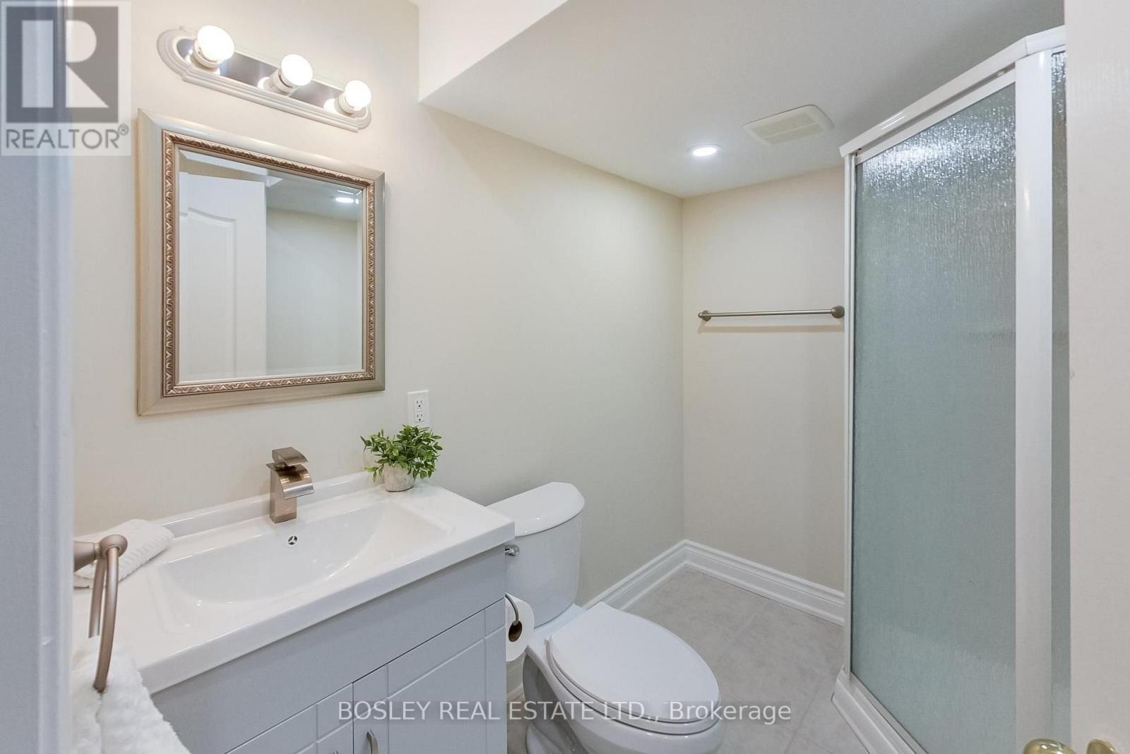 20 Trish Drive, Richmond Hill, Ontario  L4E 5C5 - Photo 29 - N13821926