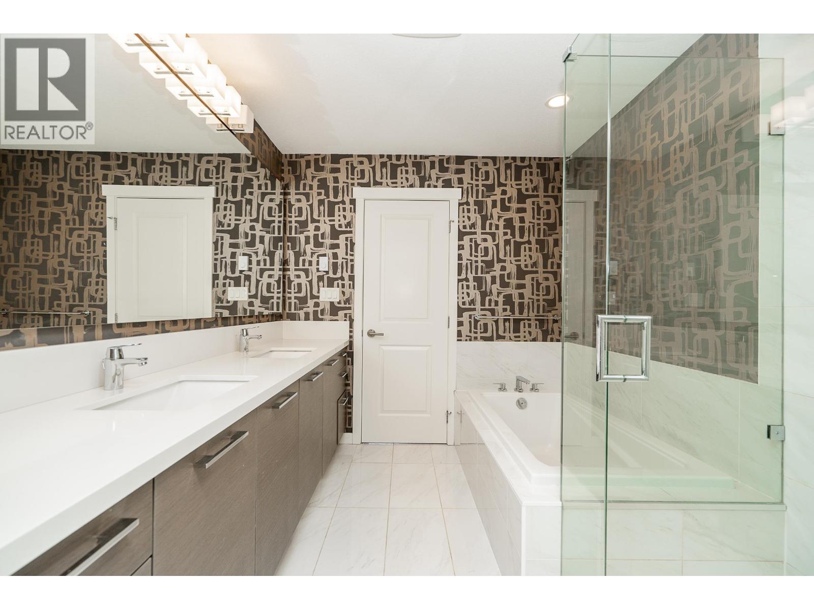 10 3400 Devonshire Avenue, Coquitlam, British Columbia  V3E 0L1 - Photo 18 - R3133980