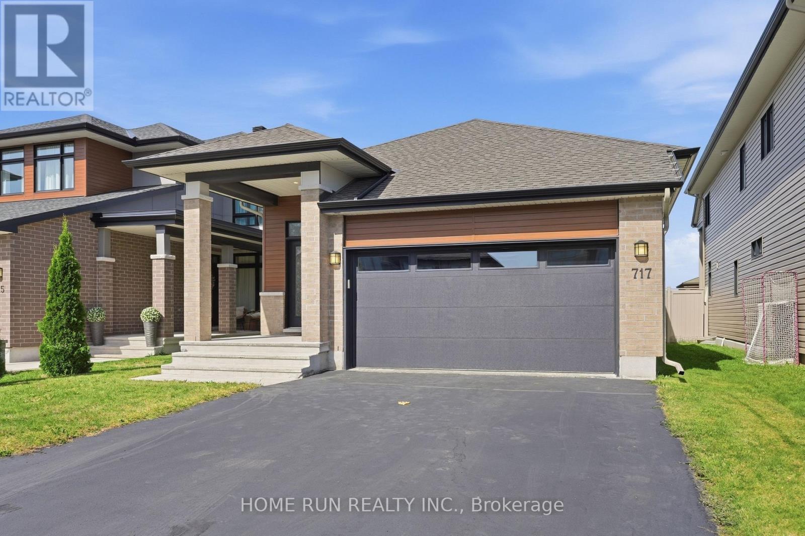 717 OCTAVE GROVE, Ottawa, Ontario