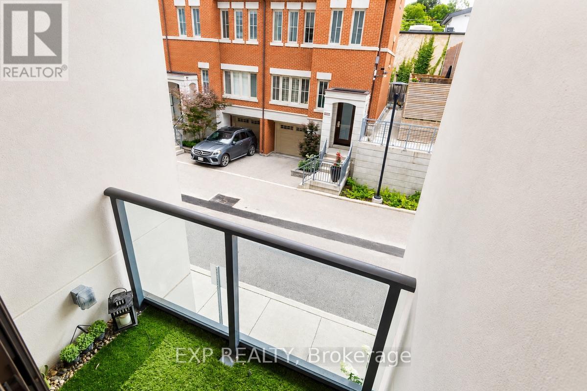 216 - 377 Madison Avenue, Toronto, Ontario  M4V 3E1 - Photo 11 - C13821978