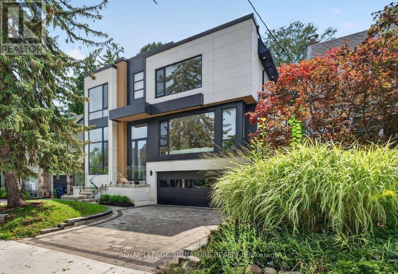 257 LAWRENCE AVENUE E, Toronto, Ontario