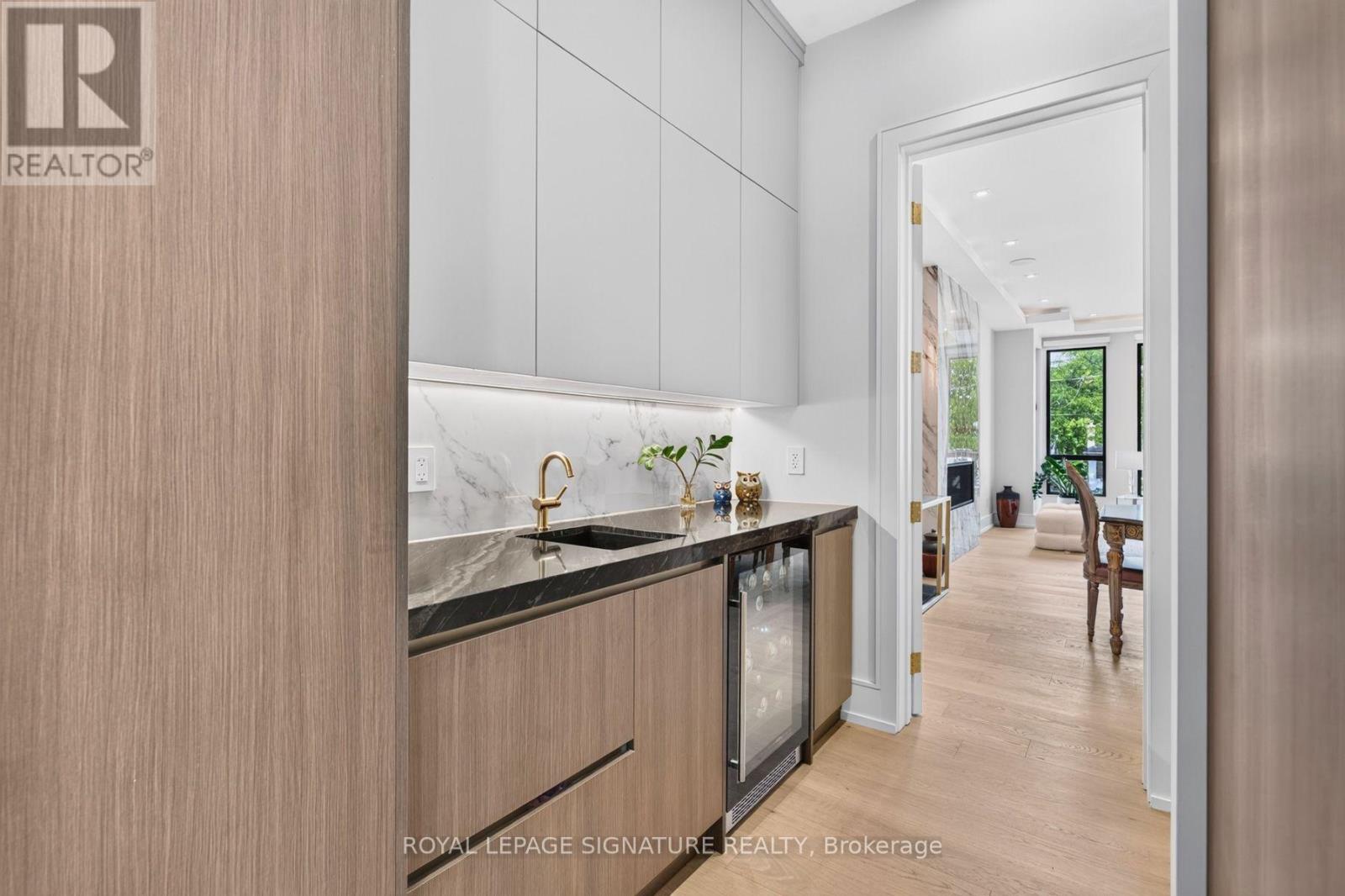 257 Lawrence Avenue E, Toronto, Ontario  M4N 1T6 - Photo 16 - C13821986
