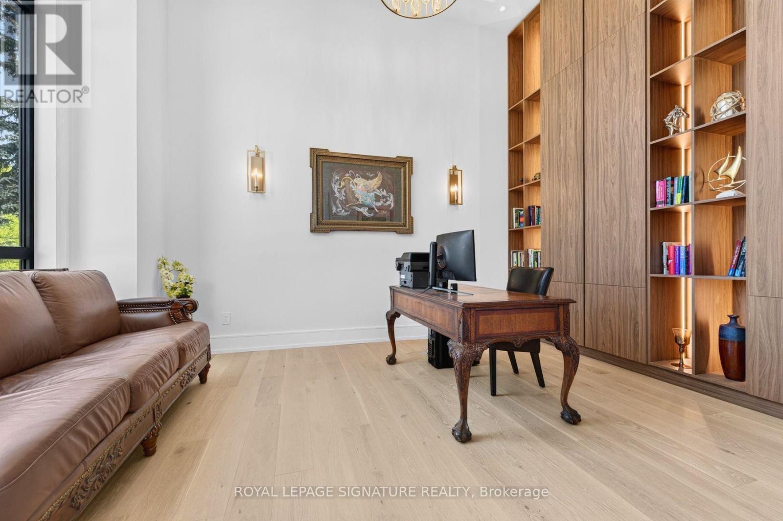 257 Lawrence Avenue E, Toronto, Ontario  M4N 1T6 - Photo 3 - C13821986