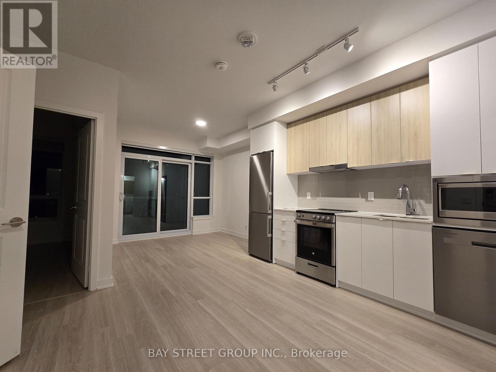 1806 - 50 UPPER MALL WAY, Vaughan, Ontario