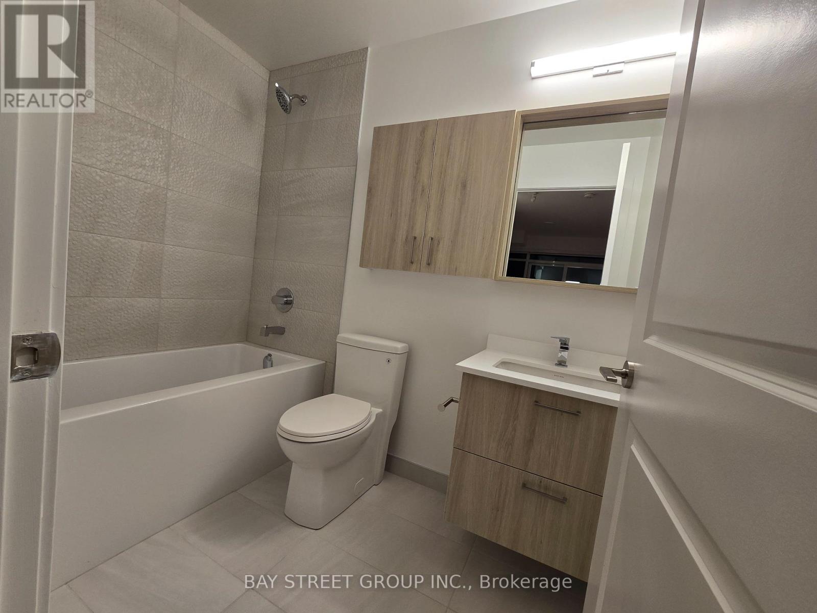 1806 - 50 Upper Mall Way, Vaughan, Ontario  L4J 0L8 - Photo 6 - N13821956