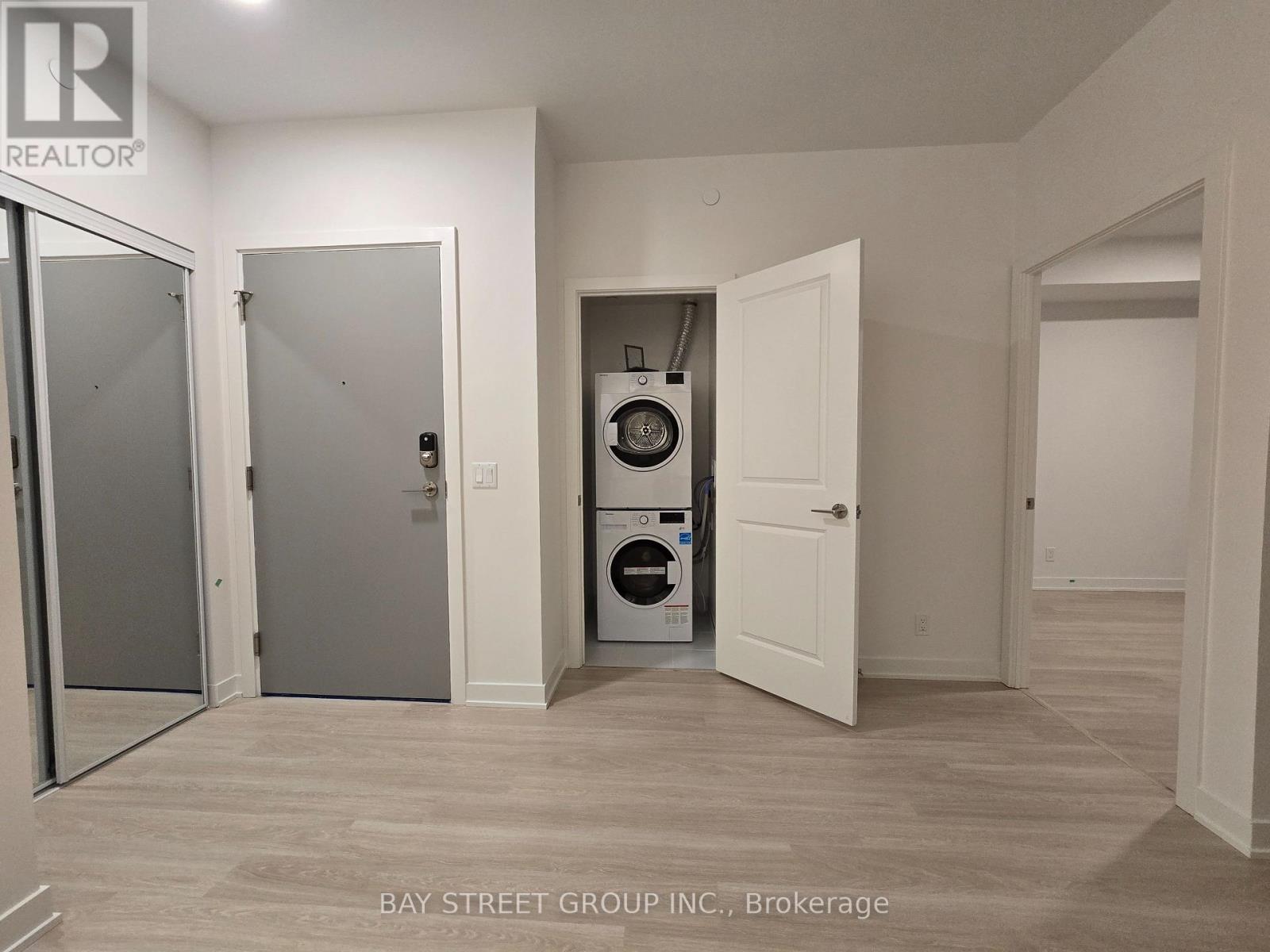 1806 - 50 Upper Mall Way, Vaughan, Ontario  L4J 0L8 - Photo 9 - N13821956