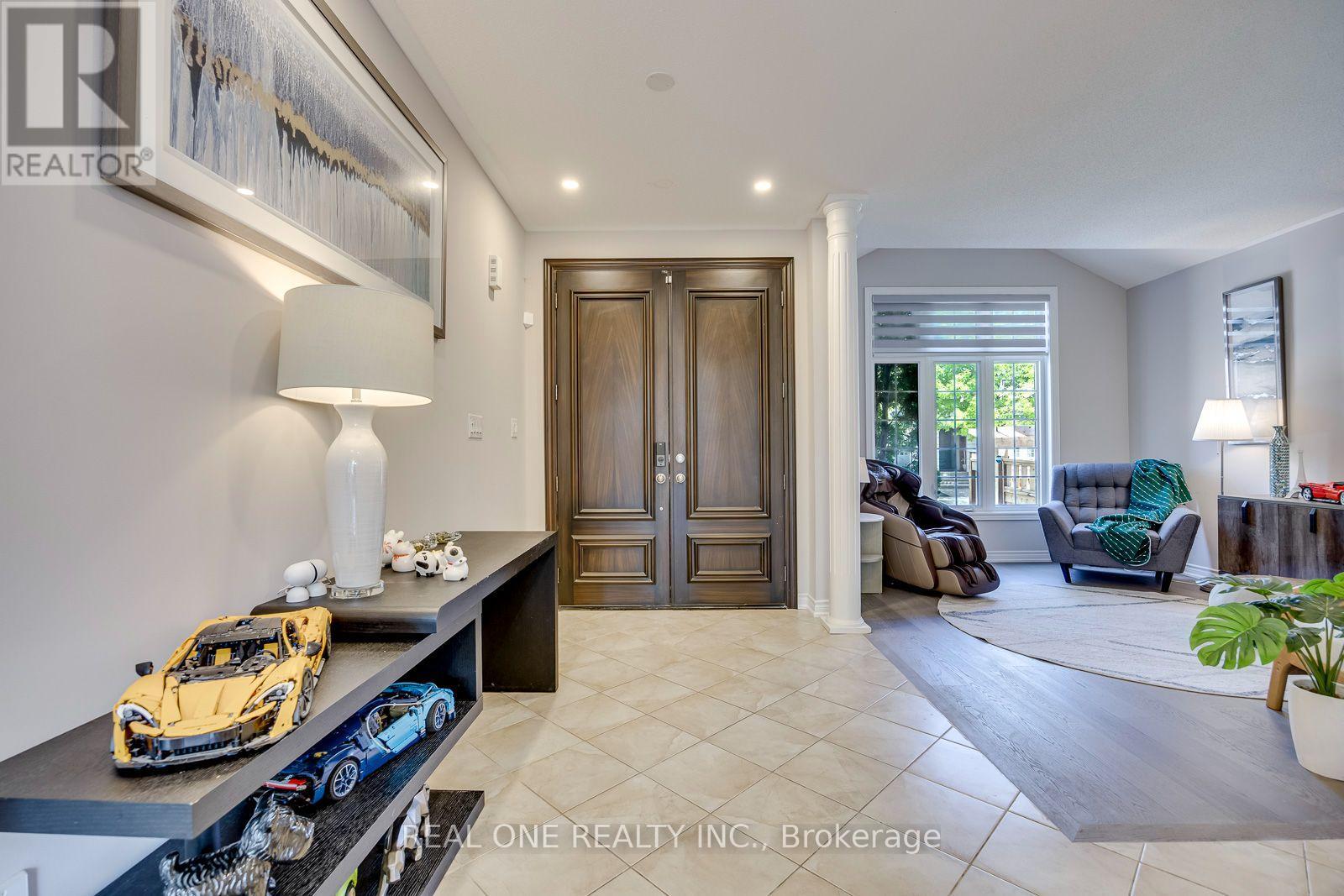 238 Nautical Boulevard, Oakville, Ontario  L6L 0B9 - Photo 3 - W13821976