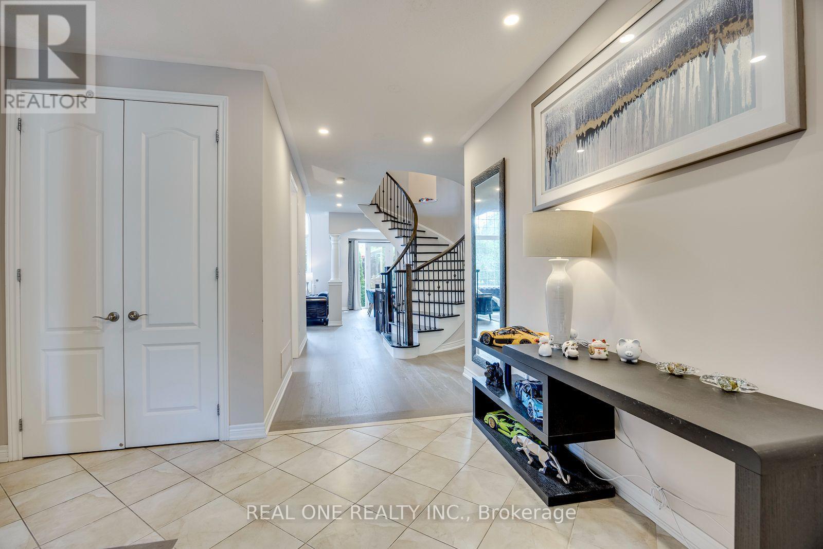 238 Nautical Boulevard, Oakville, Ontario  L6L 0B9 - Photo 4 - W13821976