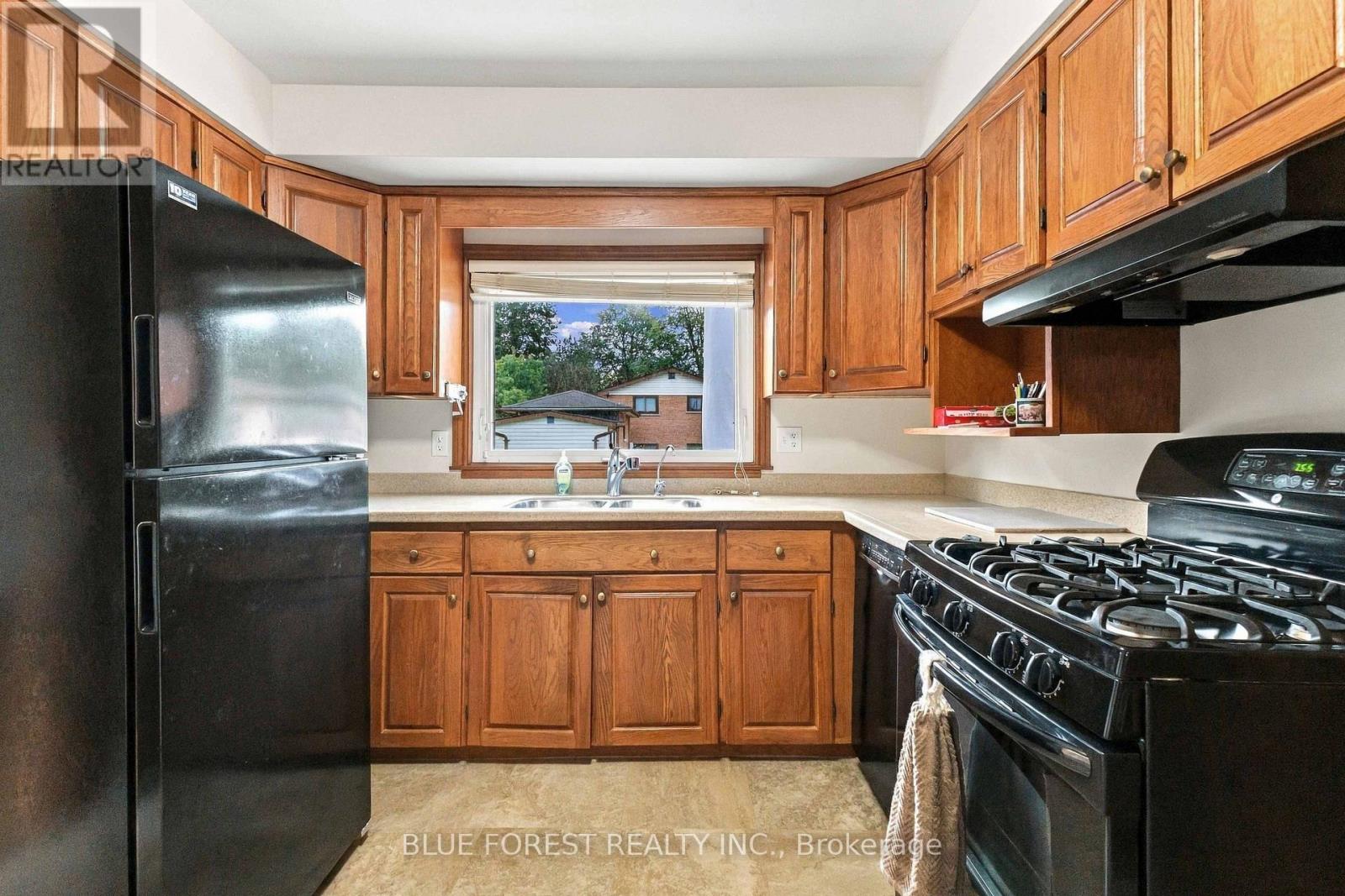 1260 Victoria Drive, London East, Ontario  N5Y 4E4 - Photo 11 - X13822014