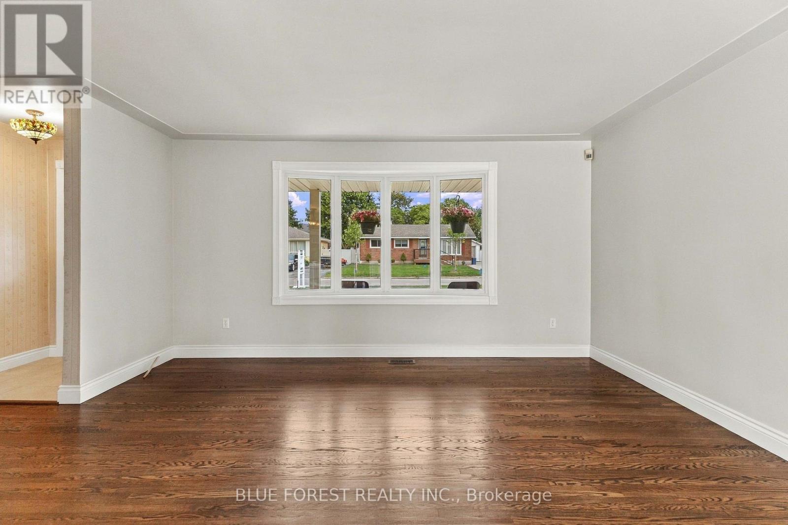 1260 Victoria Drive, London East, Ontario  N5Y 4E4 - Photo 9 - X13822014