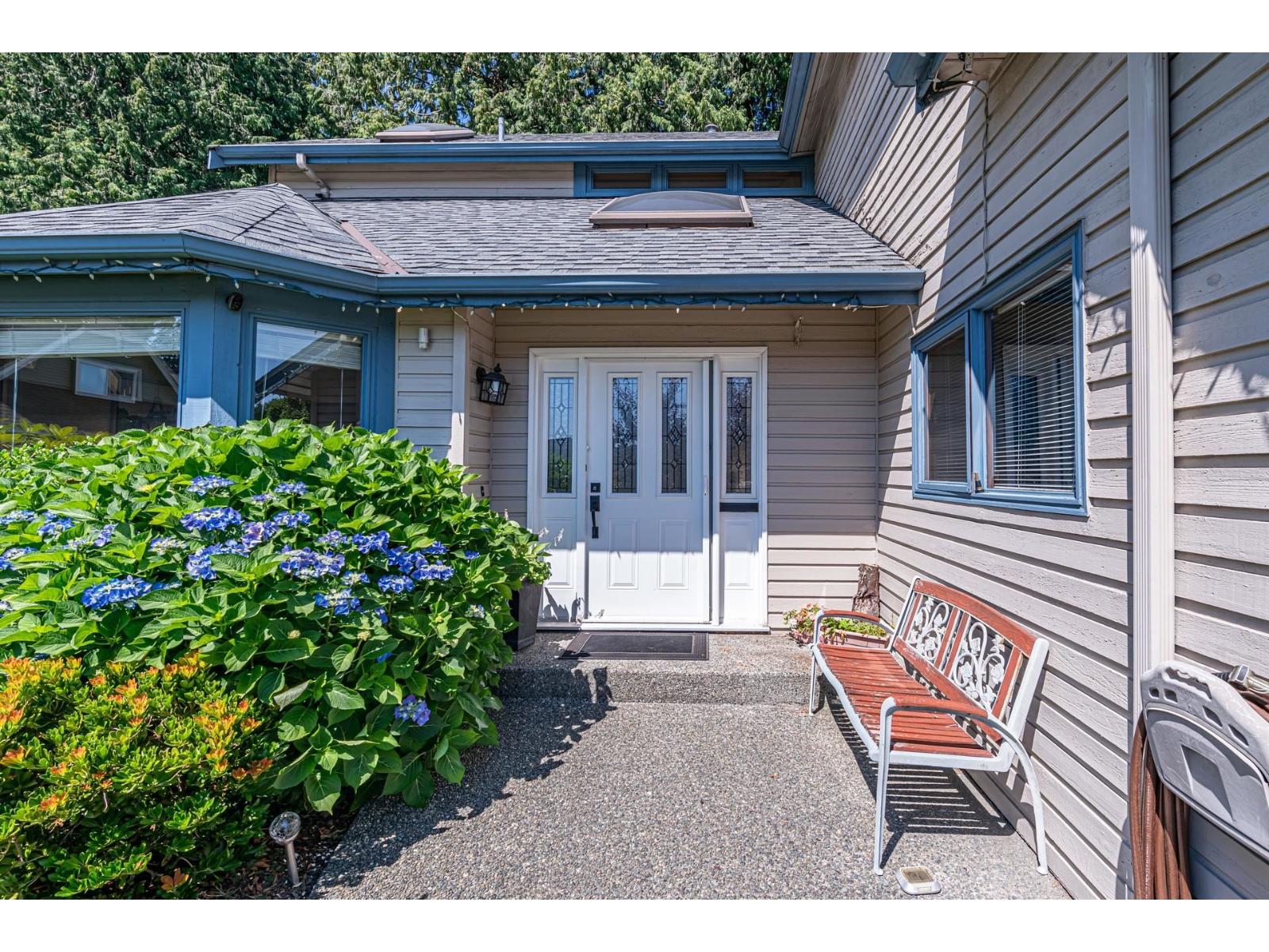 11837 Woodlynn Court, Delta, British Columbia V4E 3G6 - Photo 3 - R3167571