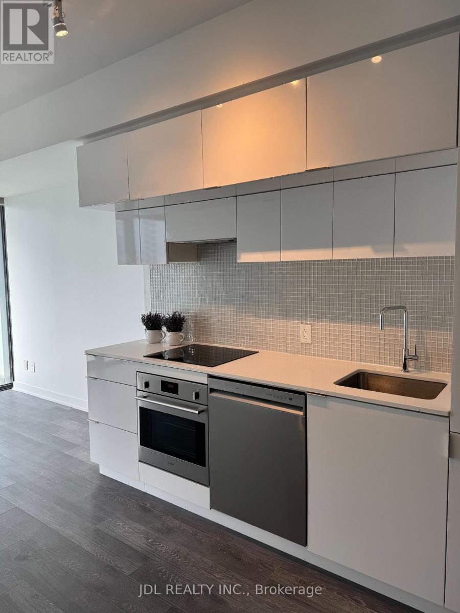 Unit 1912 - 185 Roehampton Avenue, Toronto, Ontario  M4P 0C6 - Photo 9 - C13822008