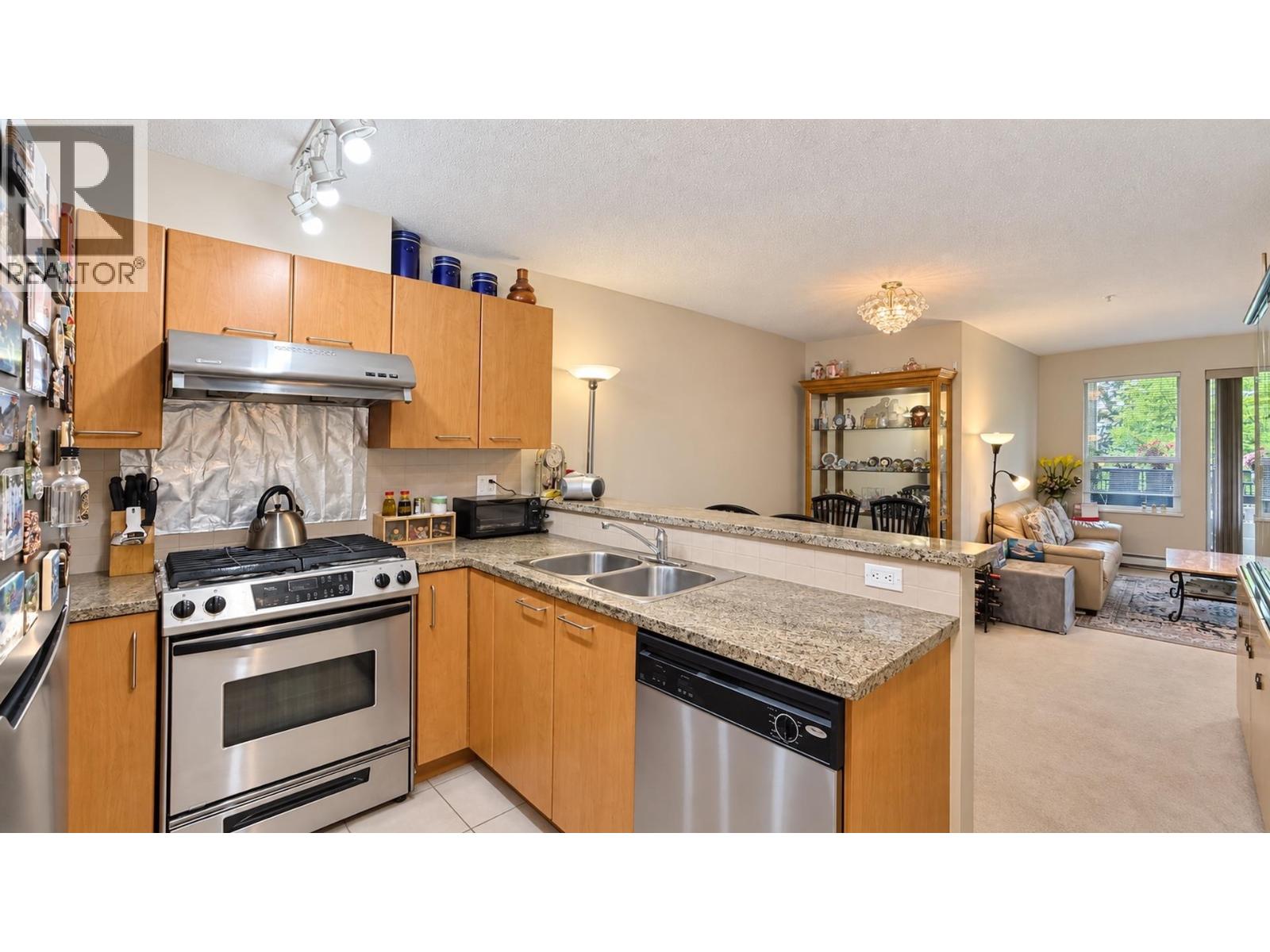 203 9200 Ferndale Road, Richmond, British Columbia  V6Y 4L2 - Photo 8 - R3169087