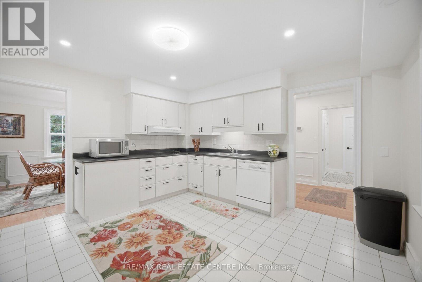 10245 Old Pine Crest Road, Brampton, Ontario  L0P 1K0 - Photo 12 - W13822020