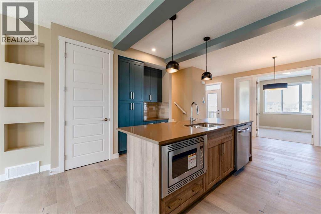 254 Waterford Road, Chestermere, Alberta  T1X 3B4 - Photo 5 - A2344933