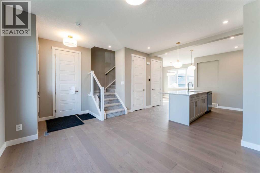 279 Waterford Heights, Chestermere, Alberta  T1X 3B6 - Photo 4 - A2326697