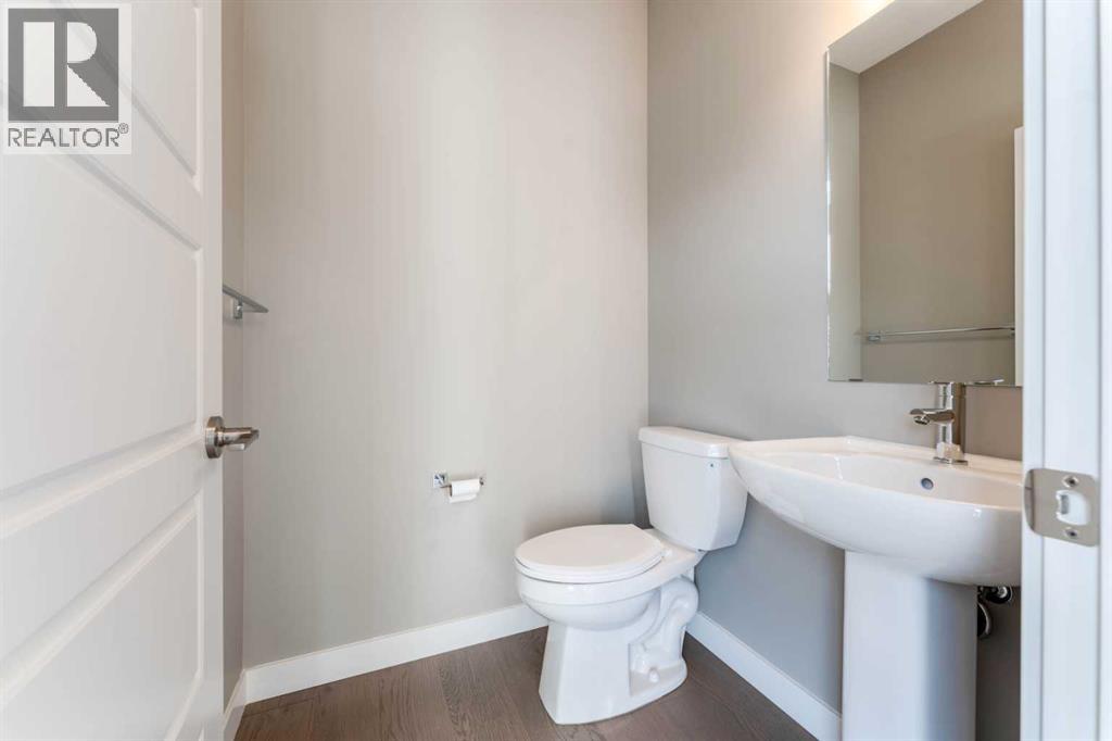 279 Waterford Heights, Chestermere, Alberta  T1X 3B6 - Photo 7 - A2326697