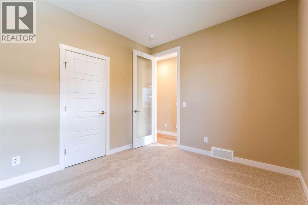 131 Waterford Manor, Chestermere, Alberta  T1X 2Z6 - Photo 10 - A2344522