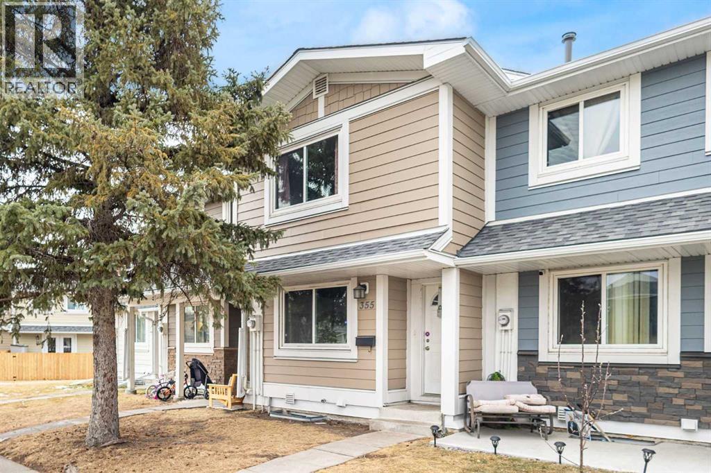 355 Georgian Villas, Calgary, Alberta