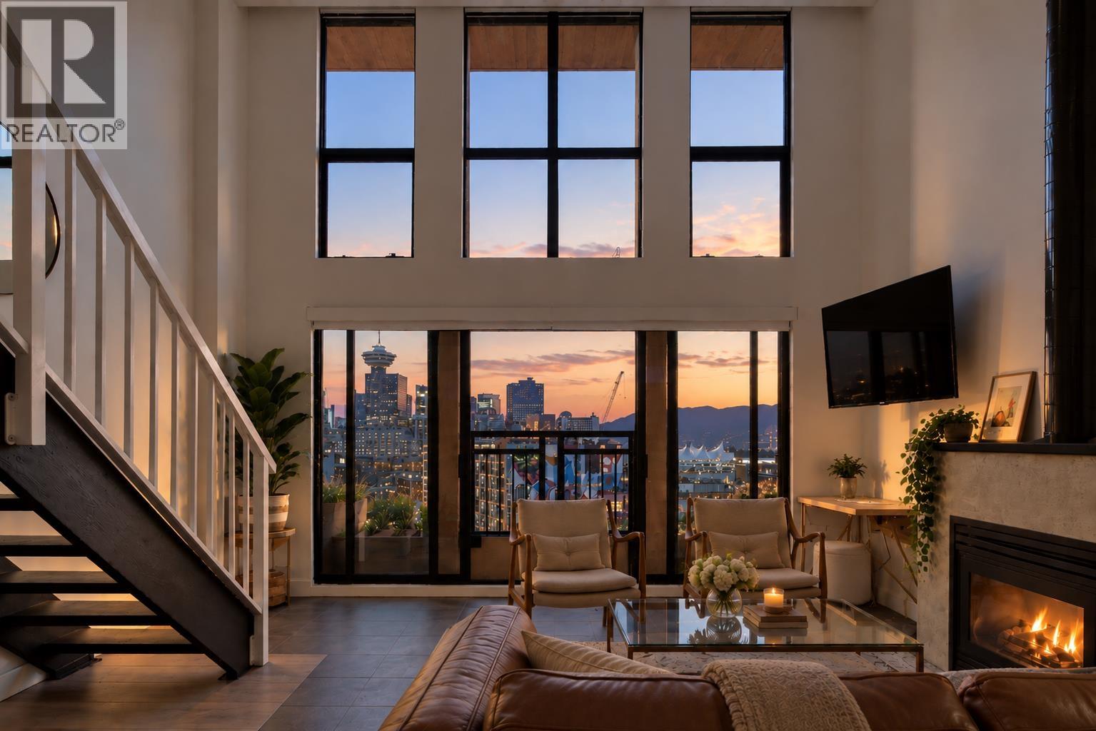 805 22 E CORDOVA STREET, Vancouver, British Columbia