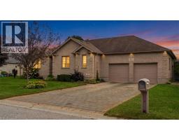 515 WOODWARD Drive, Mount Brydges, Ontario