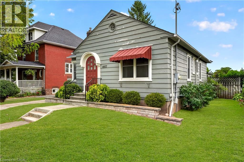 4937 King Street, Beamsville, Ontario  L0R 1B0 - Photo 2 - 40866156